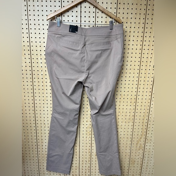 - Torrid Deluxe Straight Khaki Pants - Picture 2 of 5